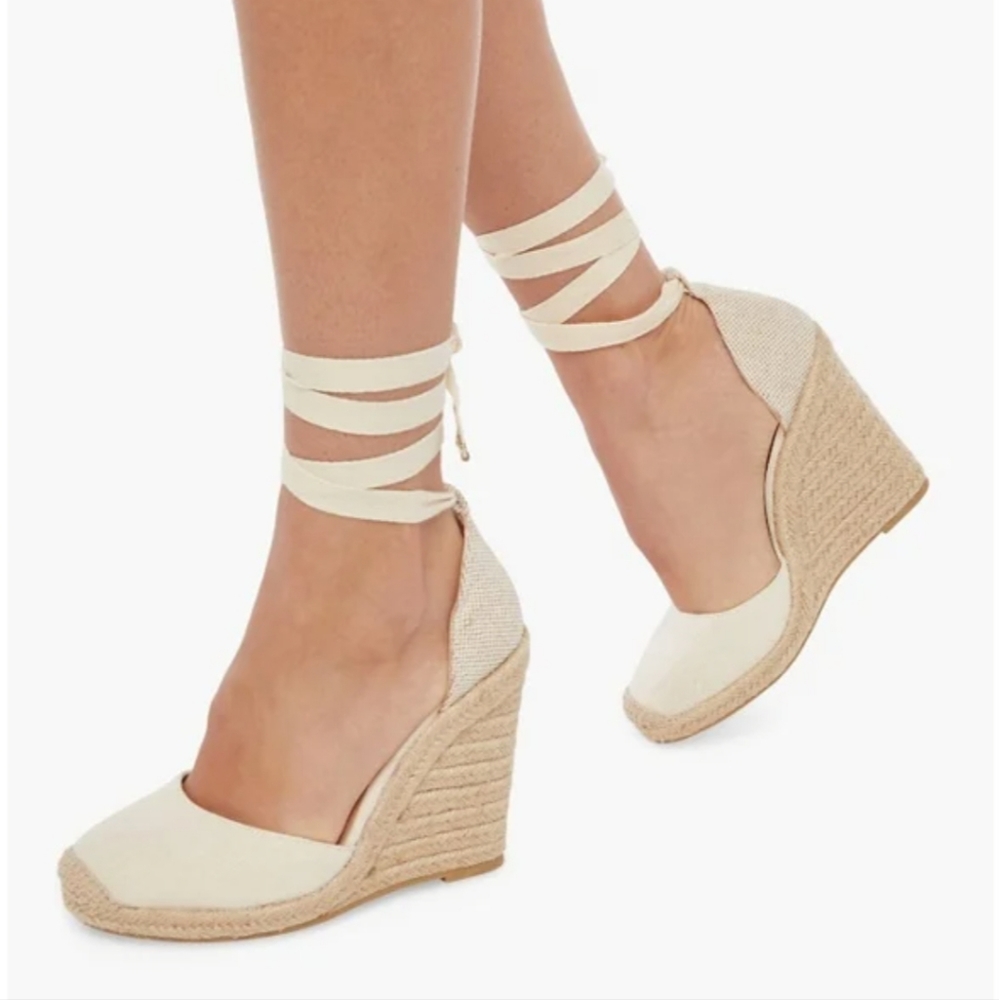 NEW Closed Toe Lace Up Wedge Sandals